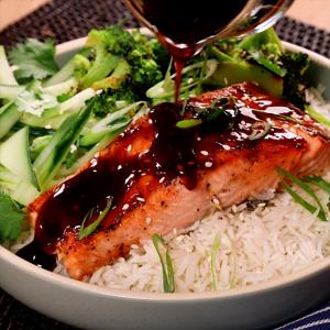 Air Fryer Teriyaki Salmon & Broccoli Bowls - Easy Home Meals Air Fryer Teriyaki Salmon & Broccoli Bowls - Easy Home Meals