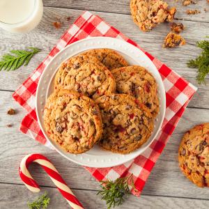 Peppermint Chocolate Chip Cookies - Urban Meadow®