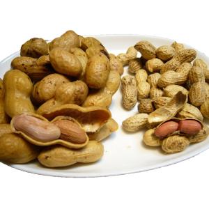 Raw Peanuts with Skin